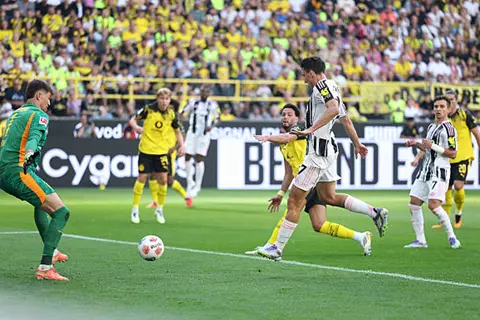 جيراسي يتحدى أوبيندا.. تشكيل مباراة يوفنتوس ضد دورتموند في انطلاقة دوري الأبطال